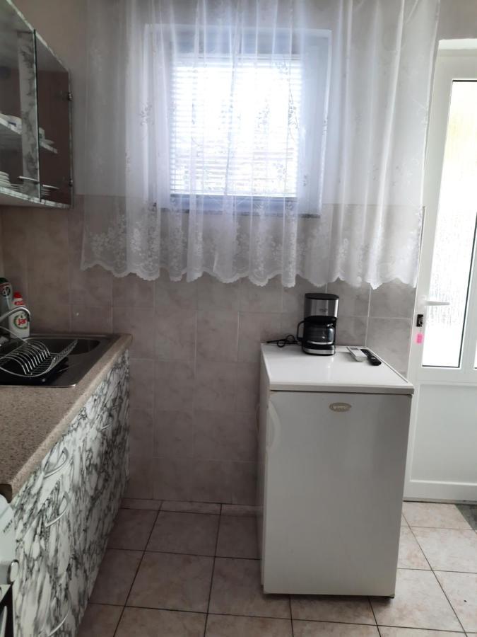Apartmani Ana-Lora Lopar Kültér fotó
